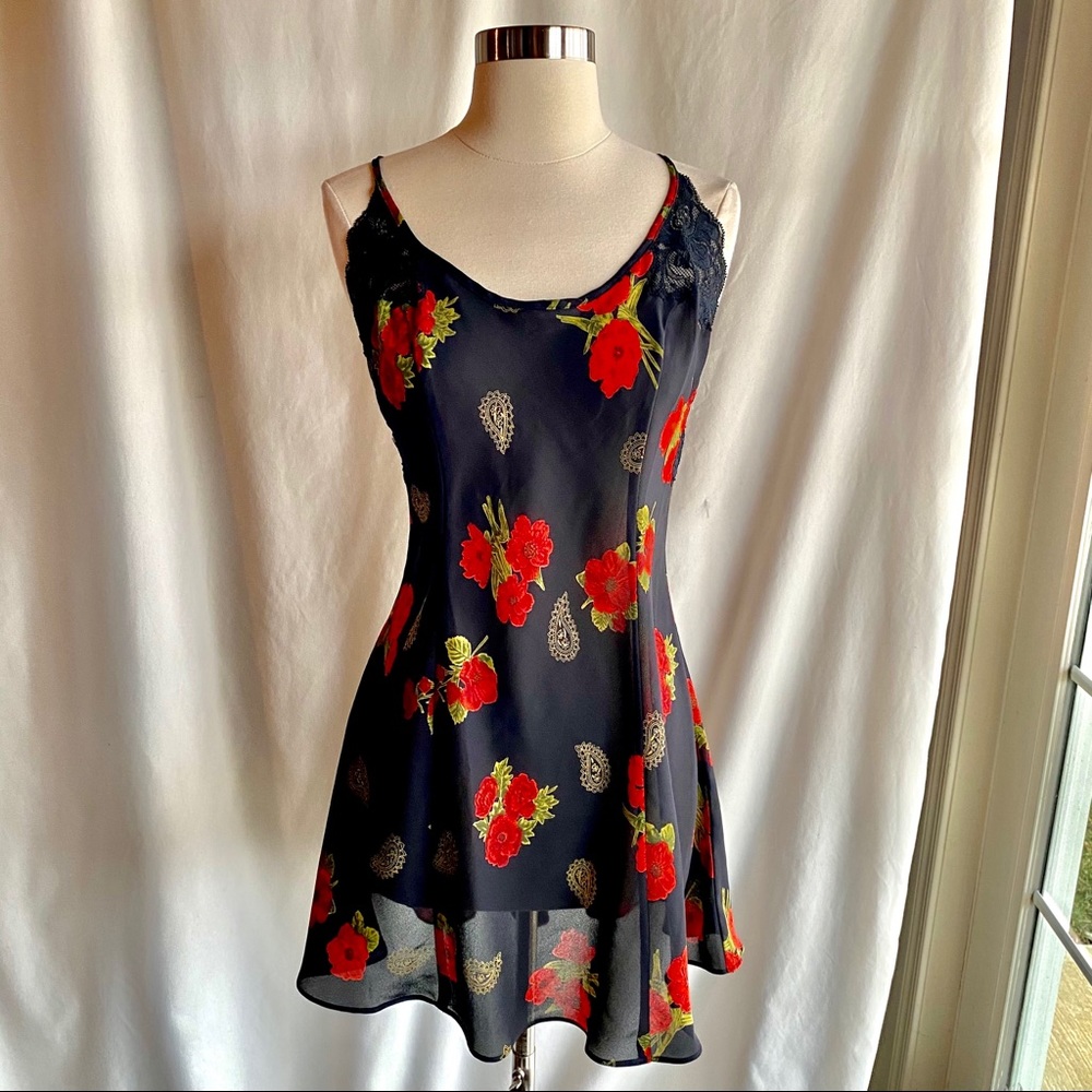 "Cerie" Black & Red Nightie